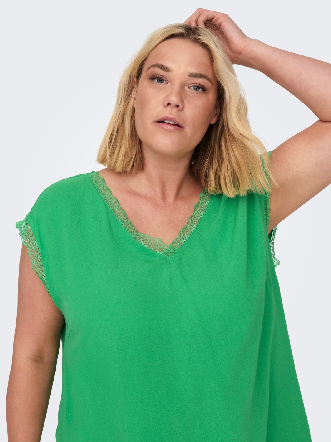 Curvy viscose top