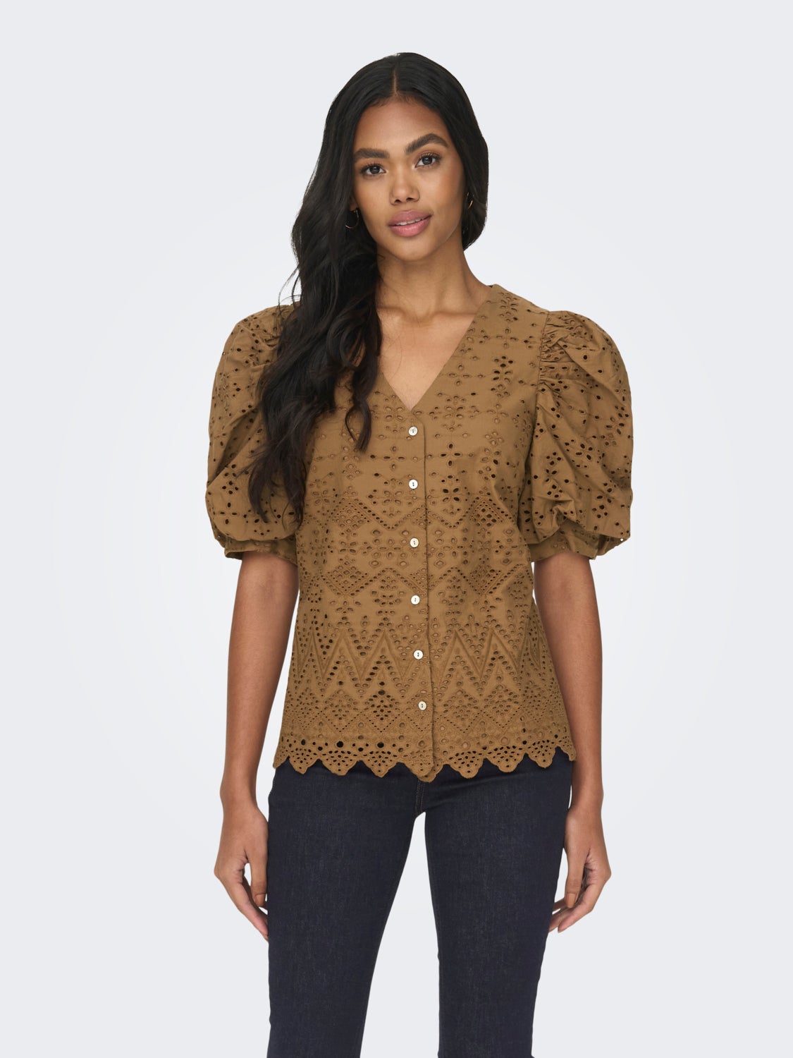 V-neck shirt with puff sleeves