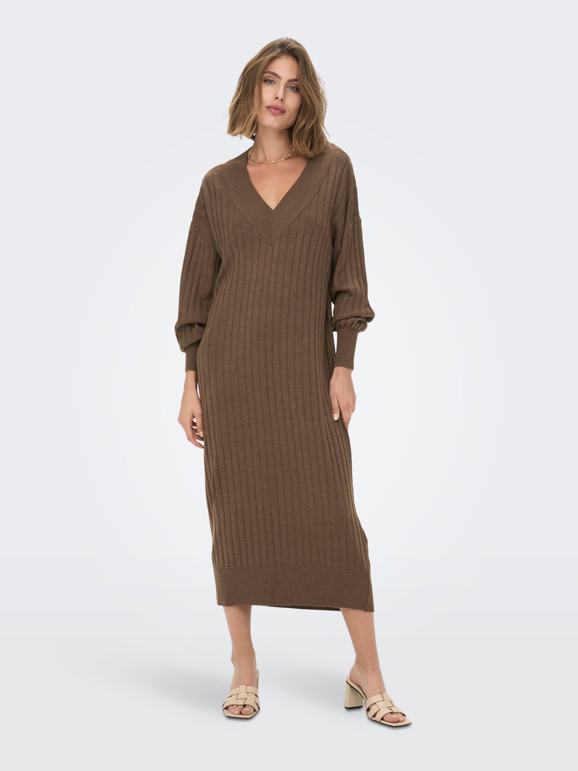 Tall v-neck Knitted Dress