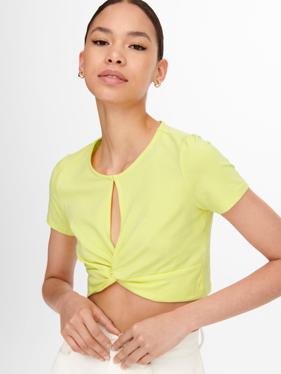 Cut out knot Short Sleeved Top