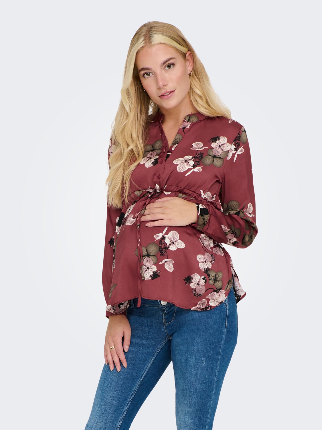 Mama 7/8 sleeved V-neck Top