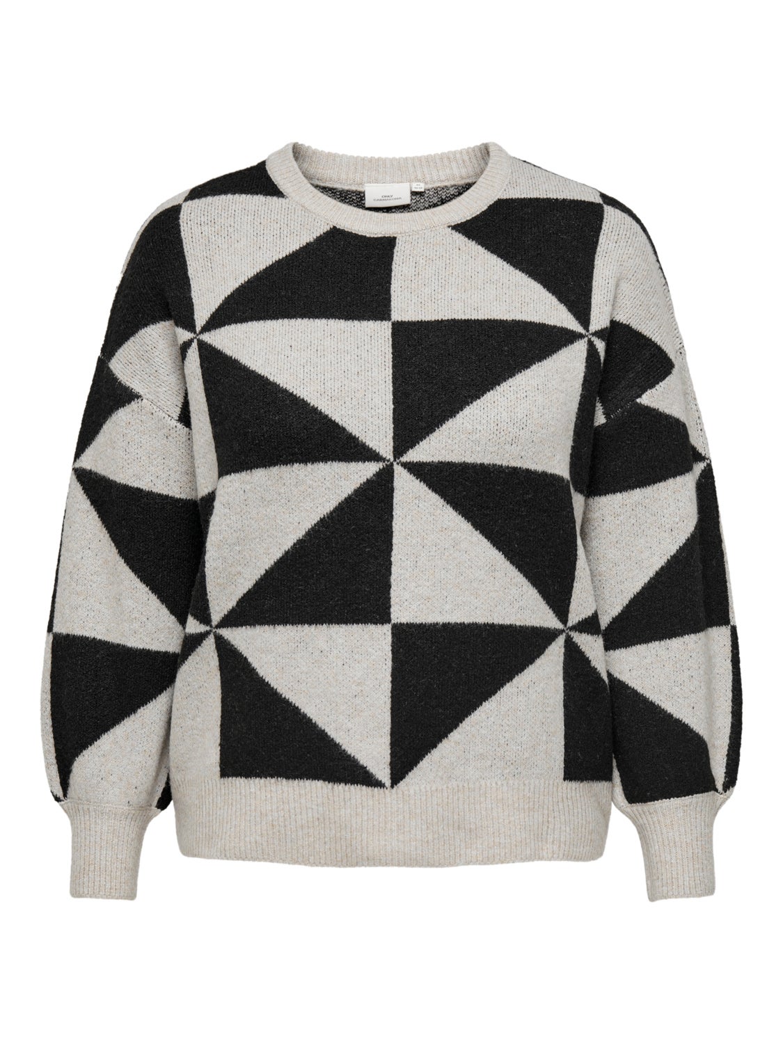 Curvy o-neck knitted pullover