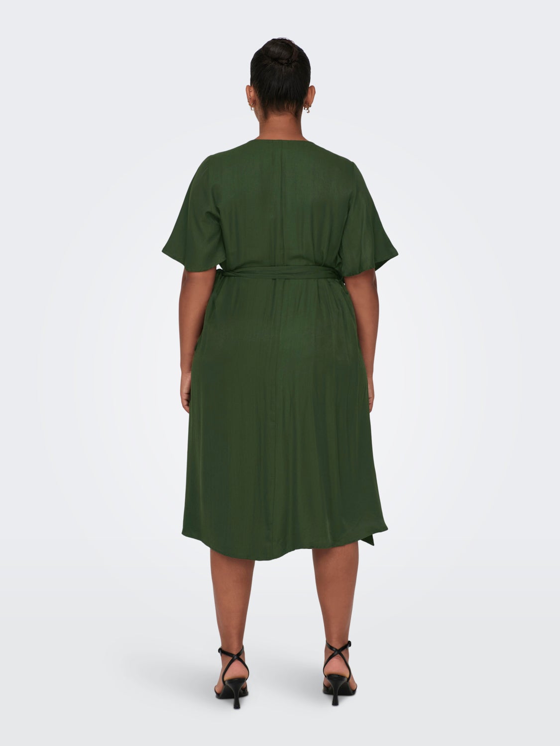 Curvy midi wrap dress