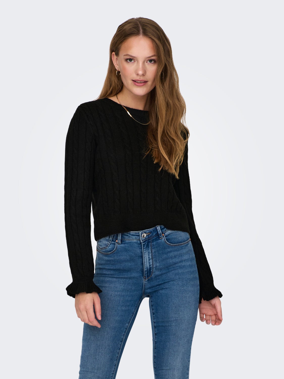 O-neck knitted pullover