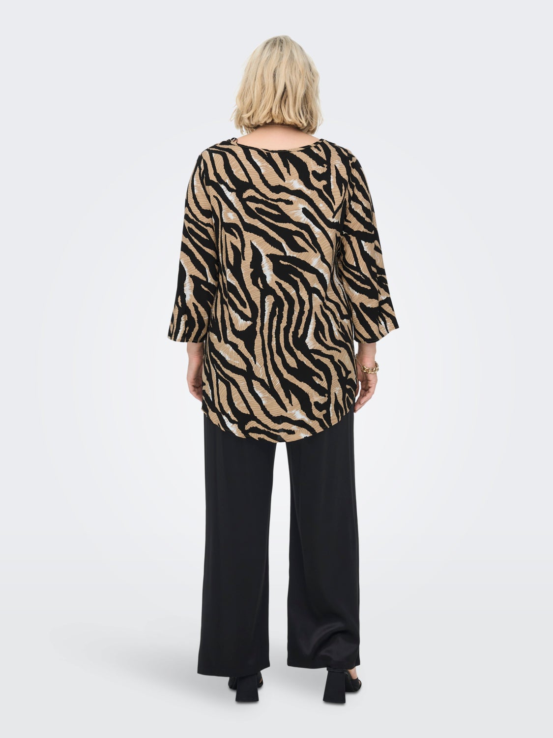 Curvy animal print Top