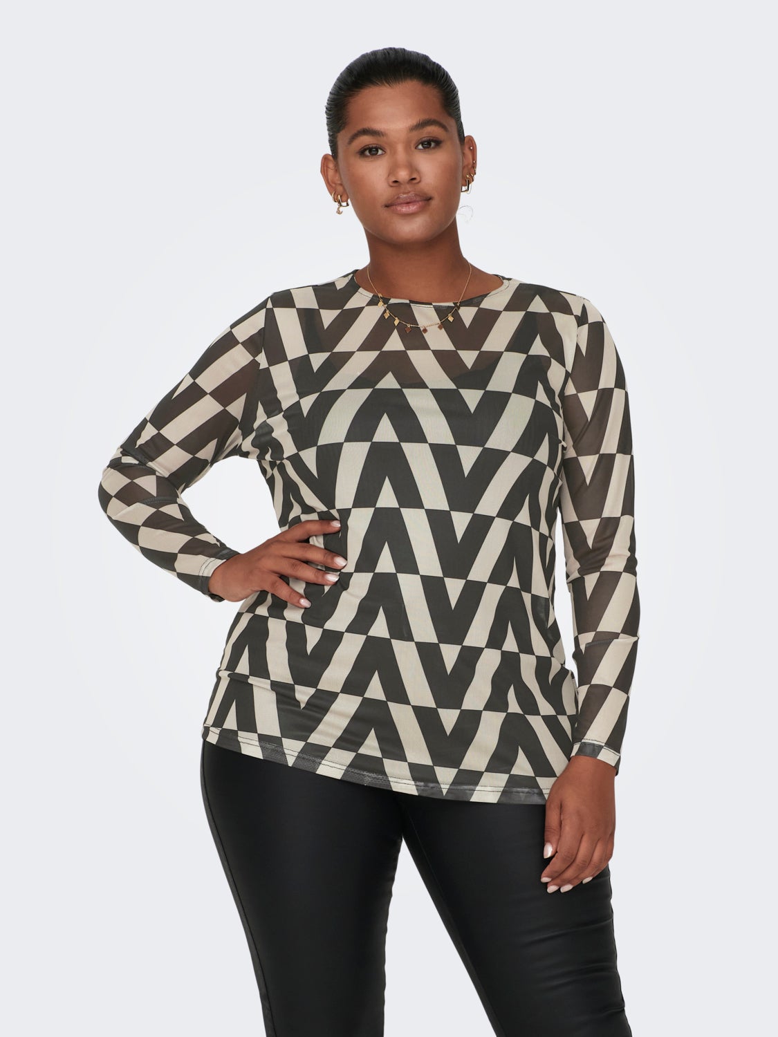 Curvy printed mesh top