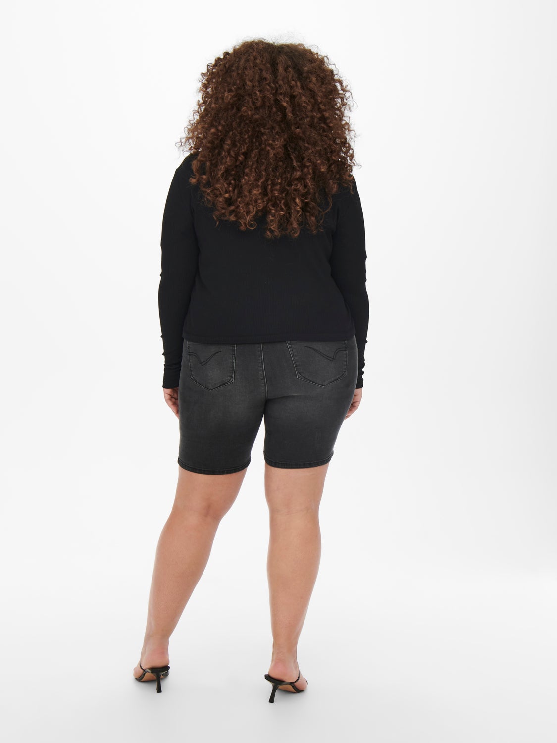 Curvy long sleeved Bolero