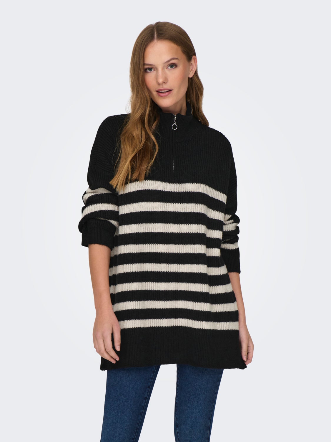 High neck knitted pullover
