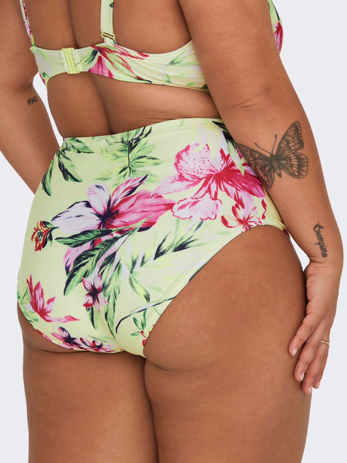 Curvy highwaisted Bikini Briefs