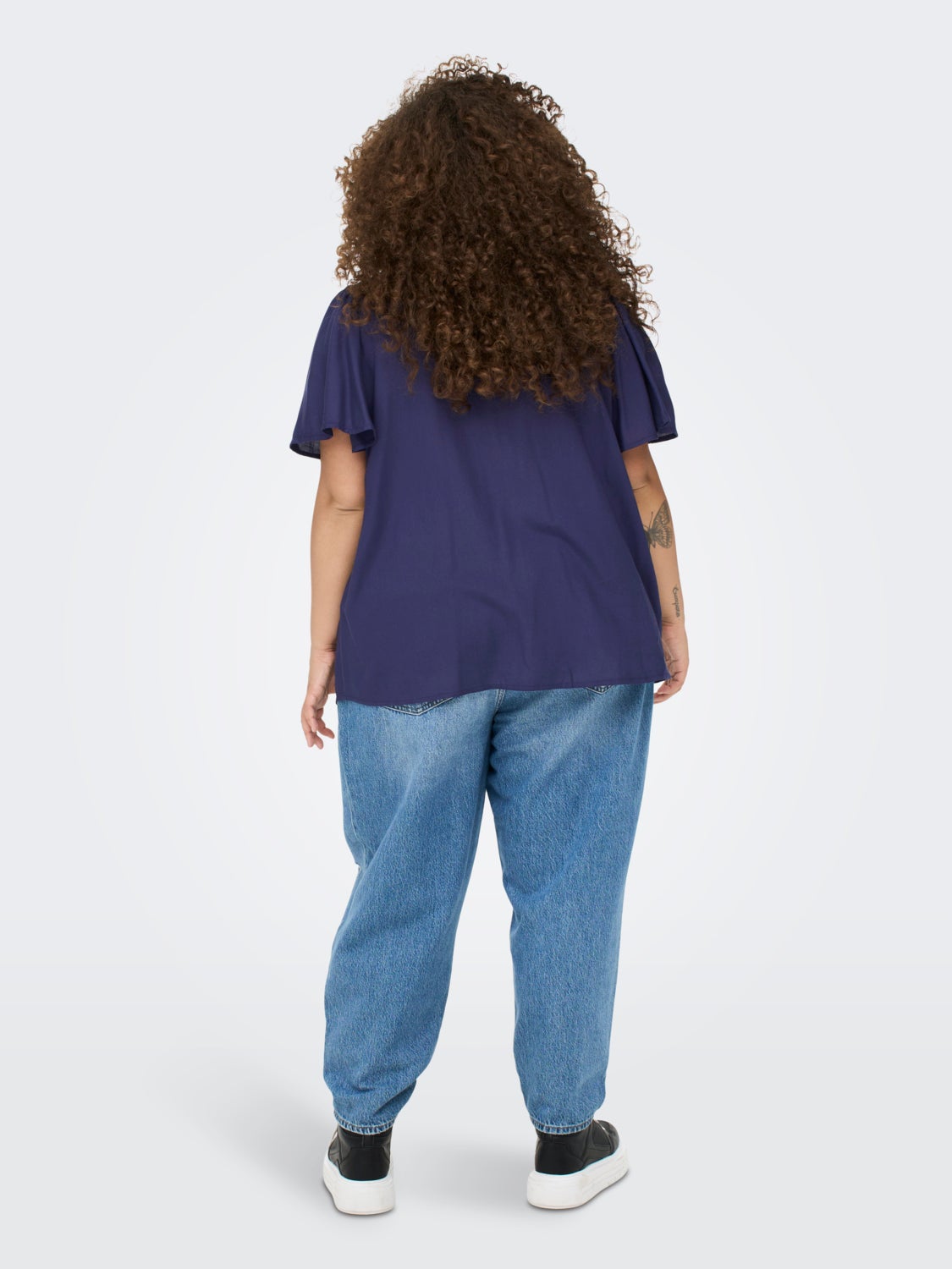 Curvy V-neck Viscose Top