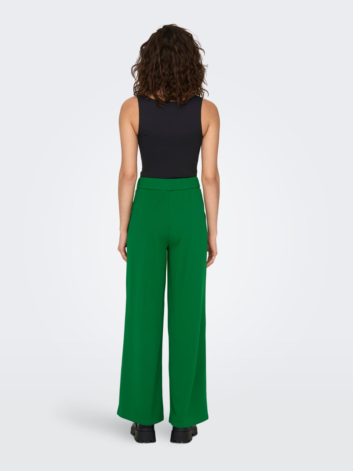 Solid color trousers