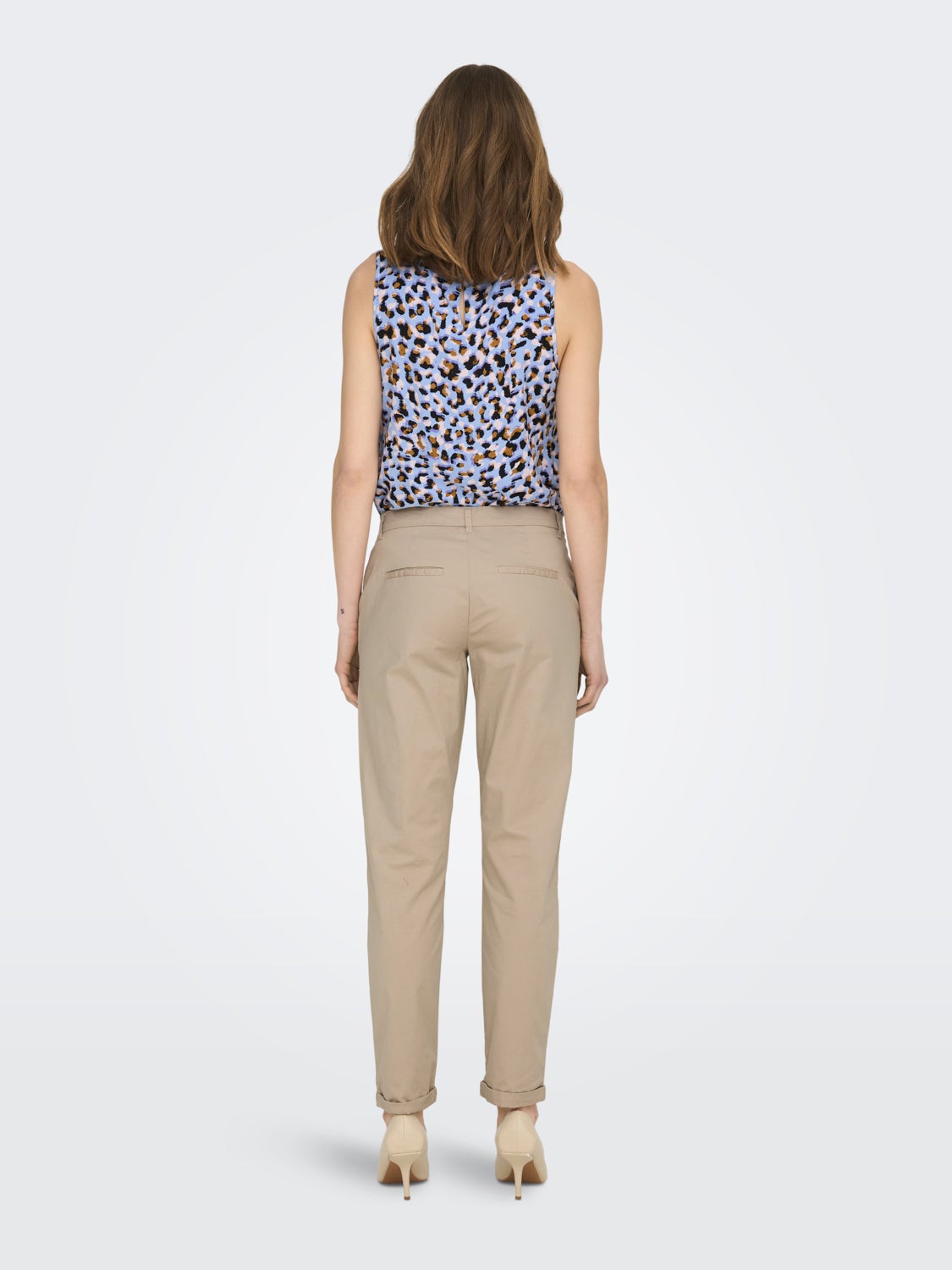 Solid colored Chinos