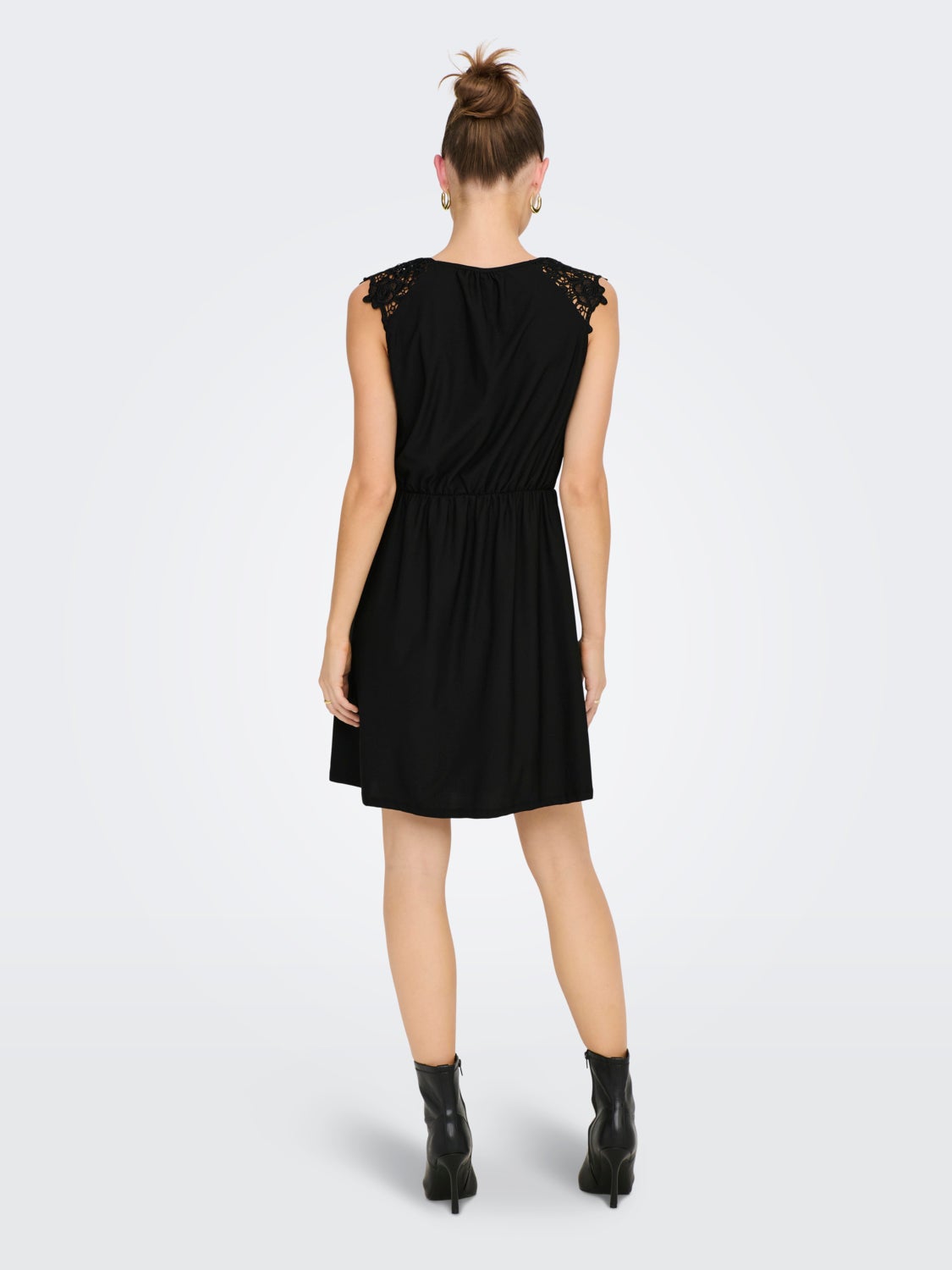 Solid Colored Sleeveless dress