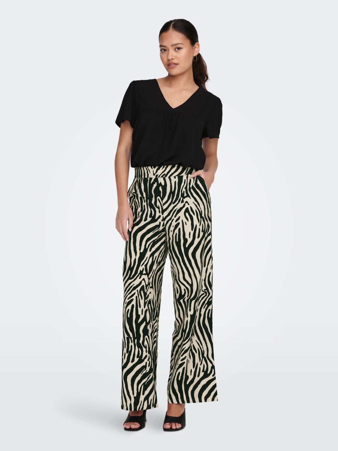 Regular Fit V-Neck Top