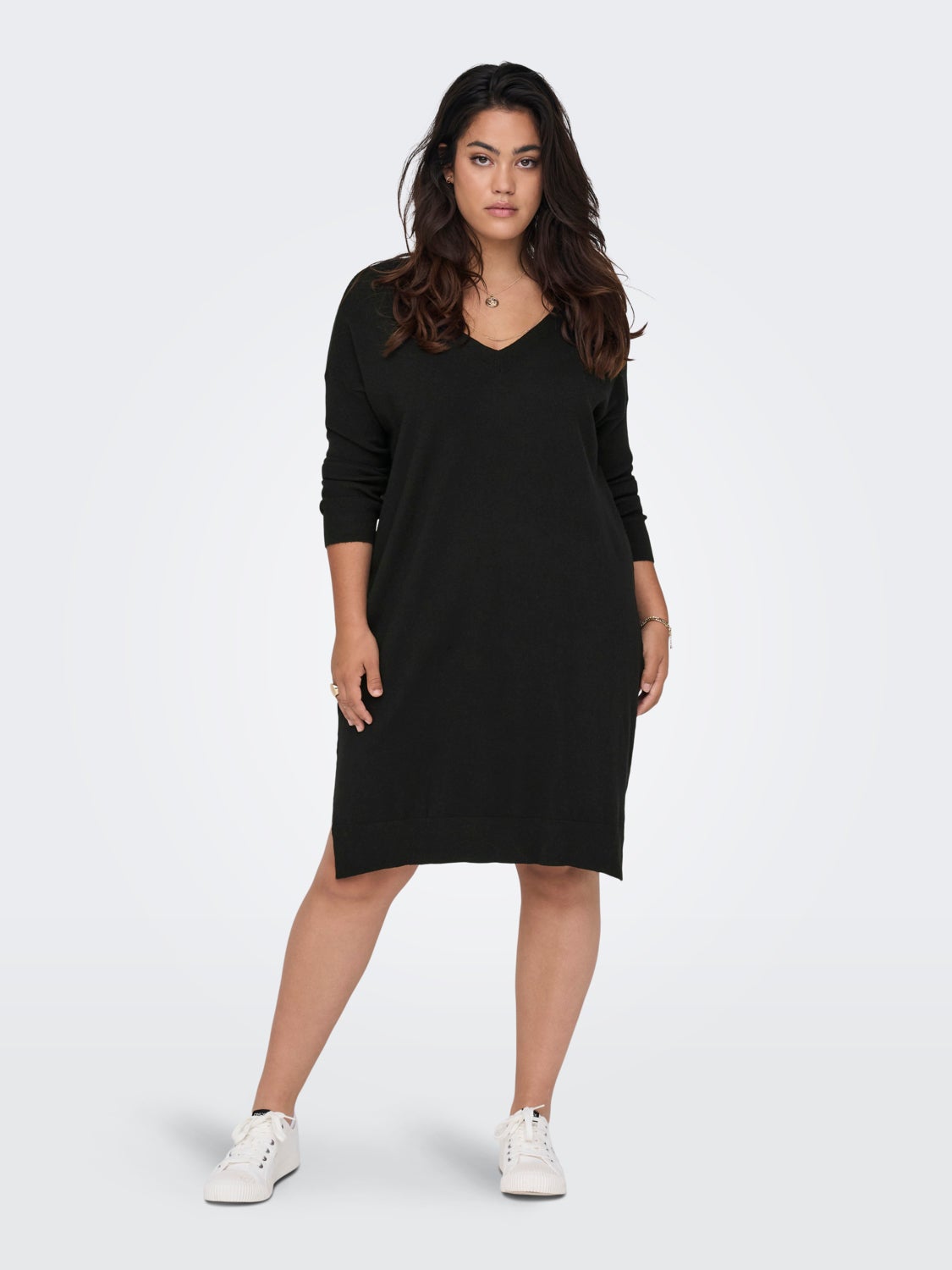Curvy v-neck knitted dress