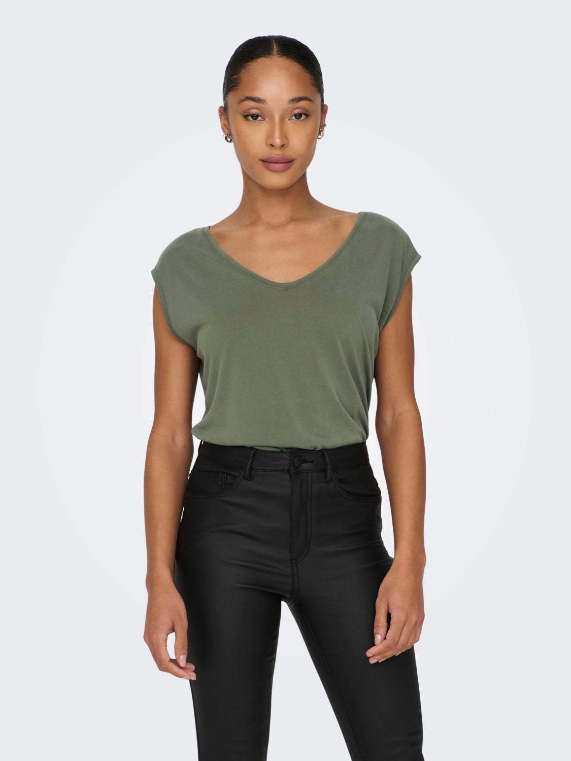 Short sleeve top with v-neck