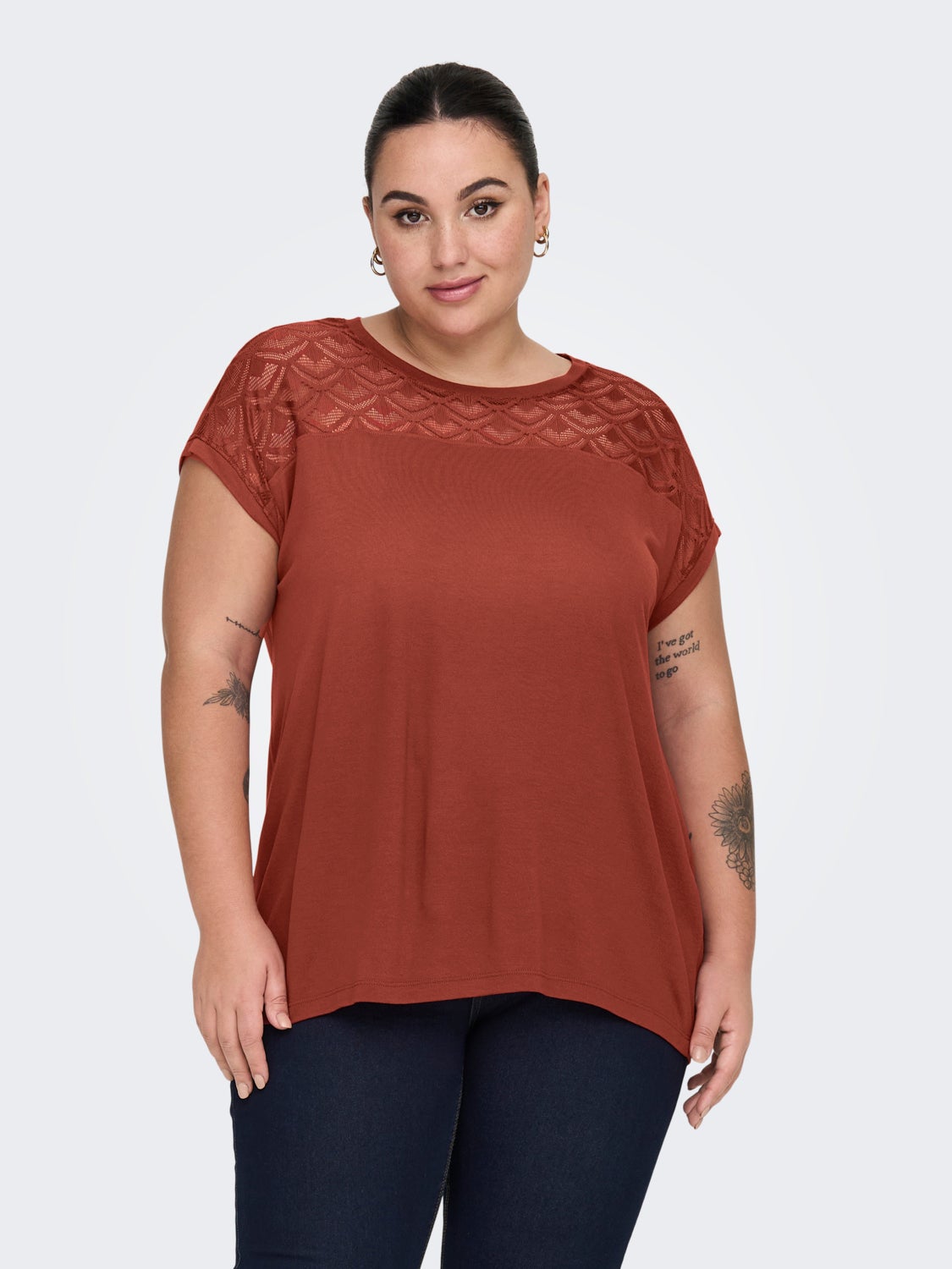 Curvy lace detail Top
