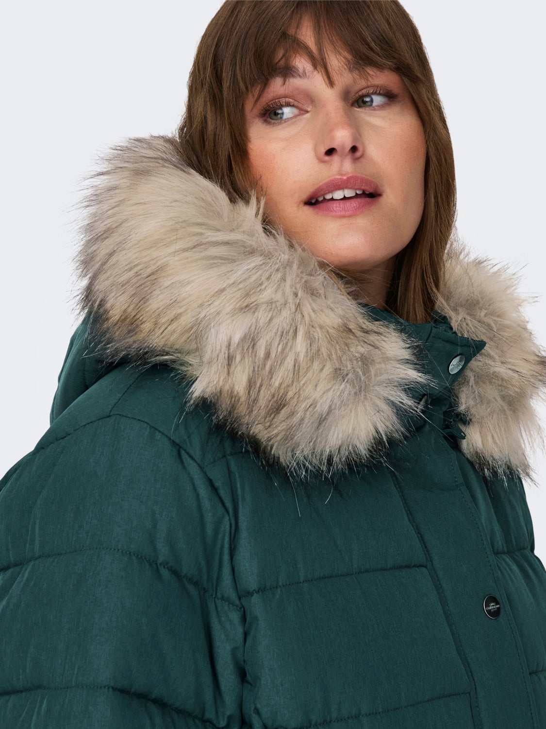 Curvy jacket with hood