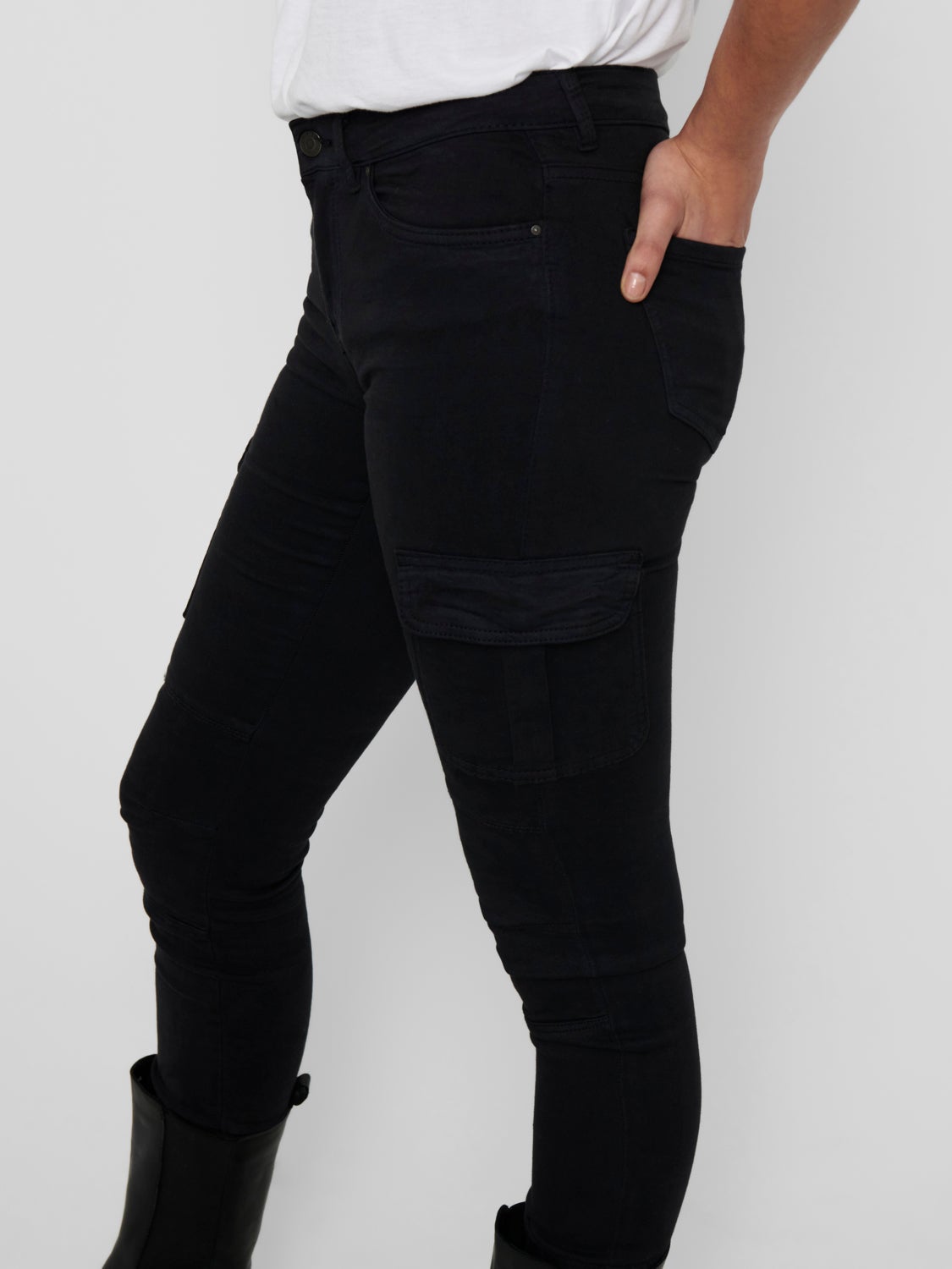 Ankle Cargo pants