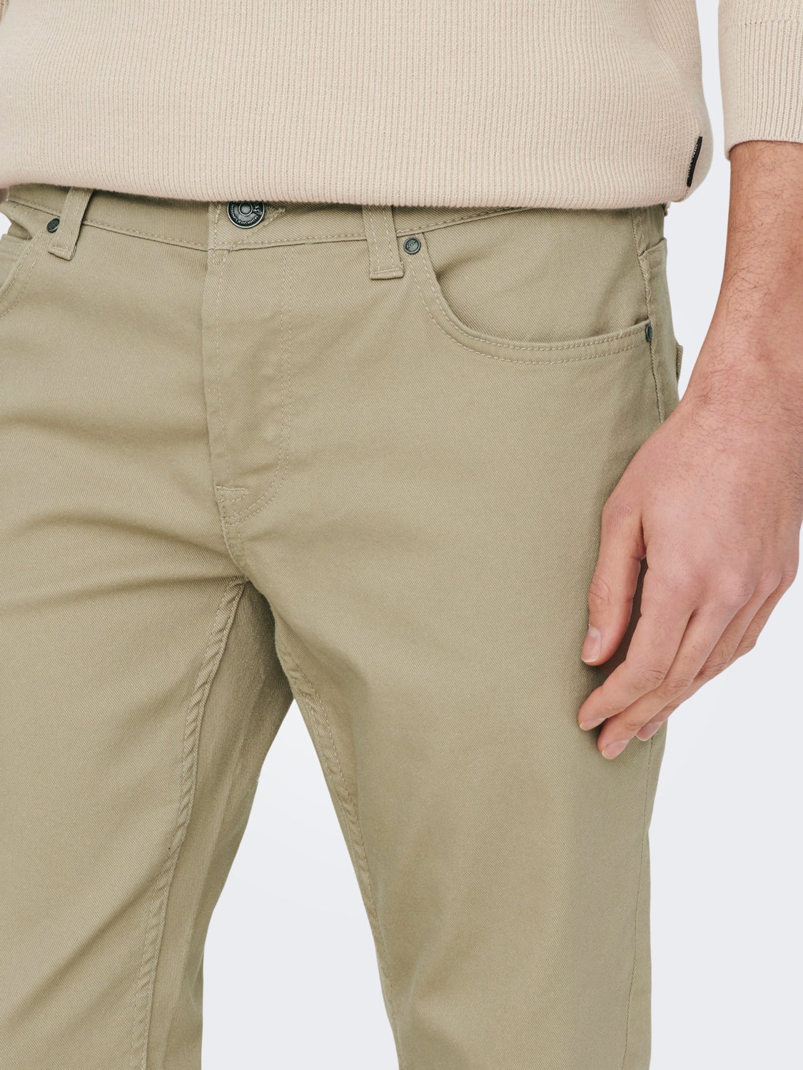Slim fit pants
