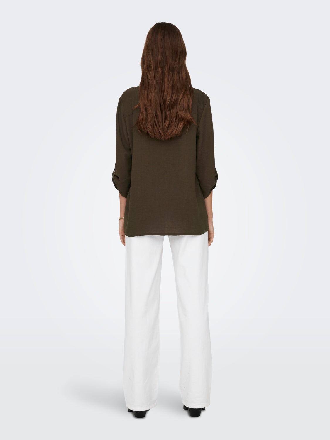 Solid colored 3/4 sleeved top