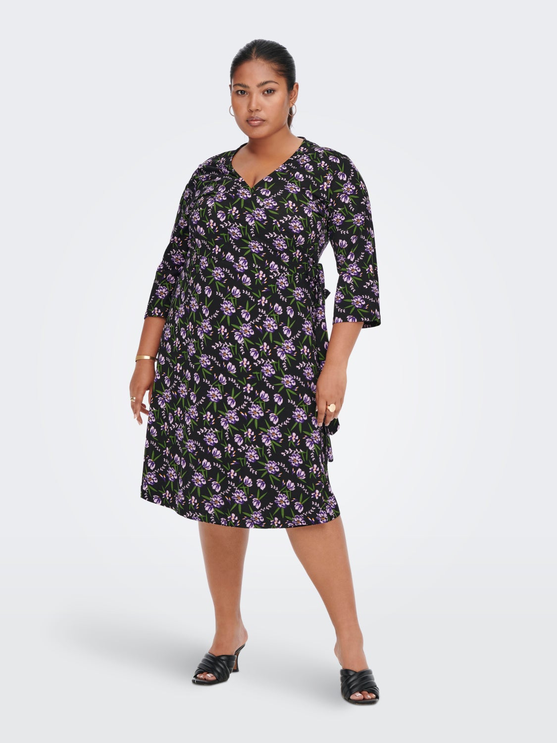 Curvy 3/4 sleeve Wrap dress