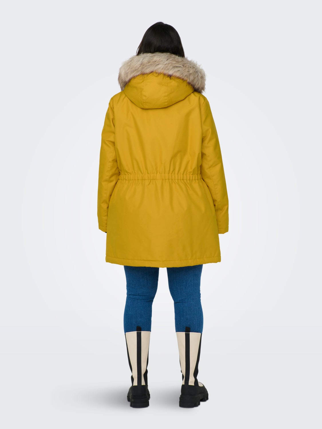 Curvy jacket with hood