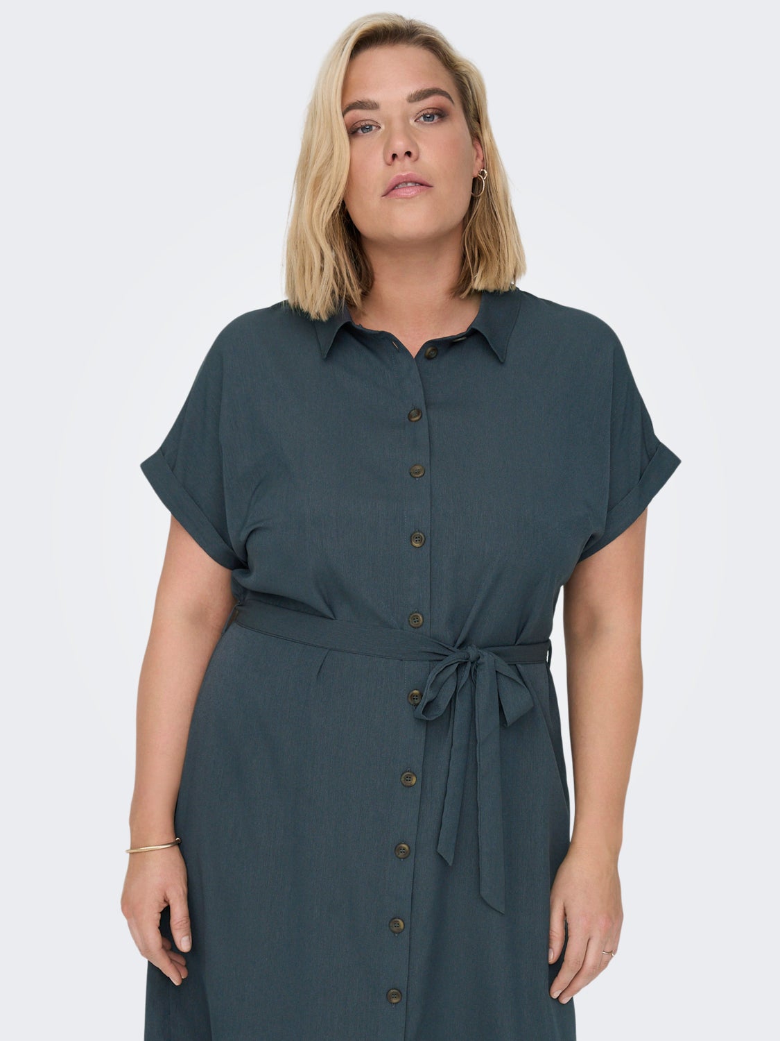 Curvy tie belt Shirt dress