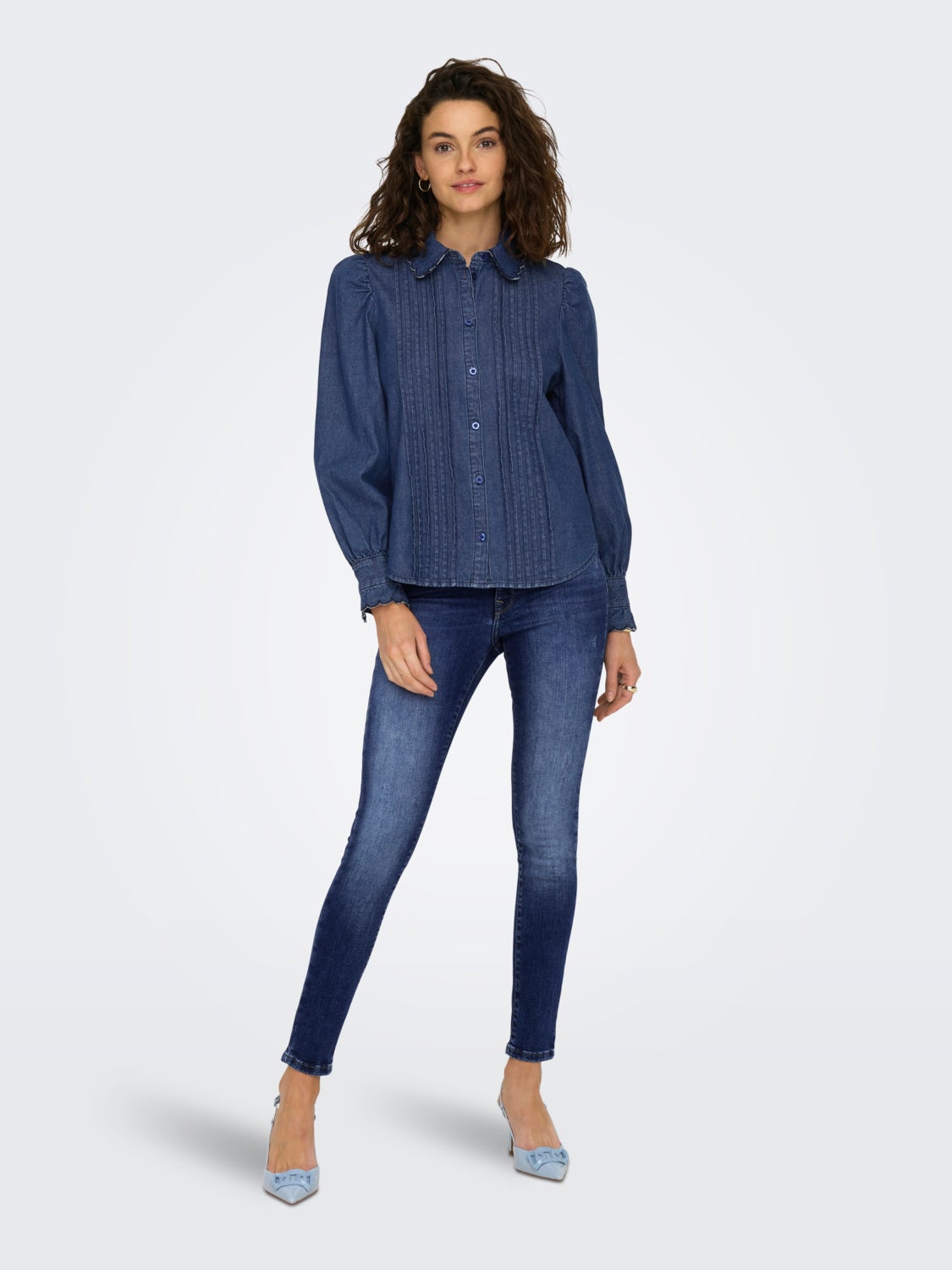 Denim shirt with volume sleeves