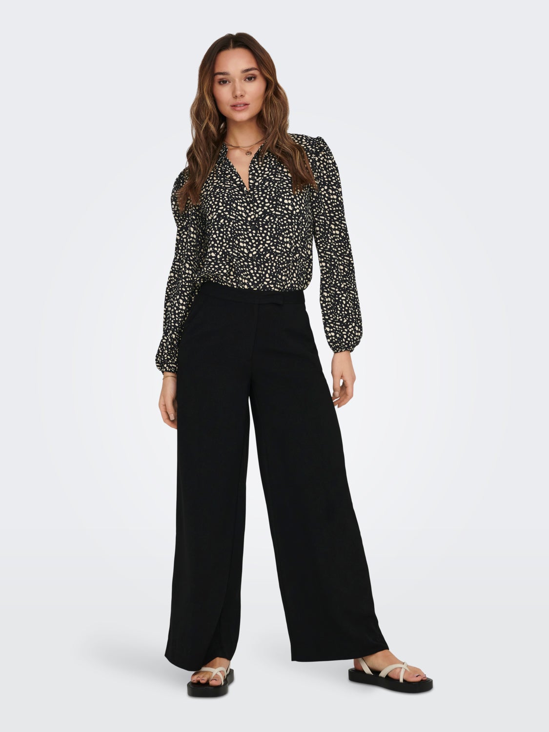 Regular fit puff sleeves shirt