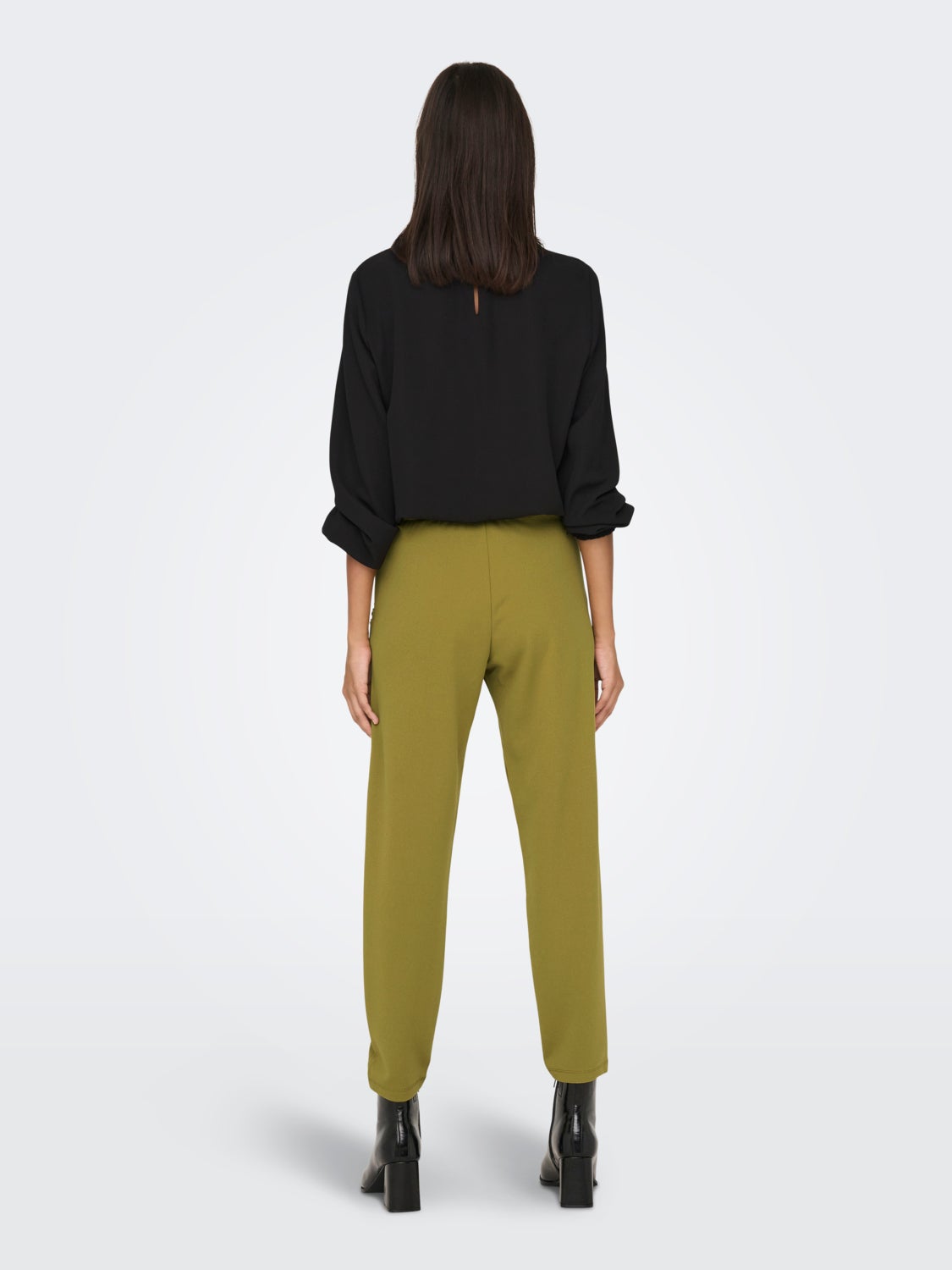 Pants with side pockets