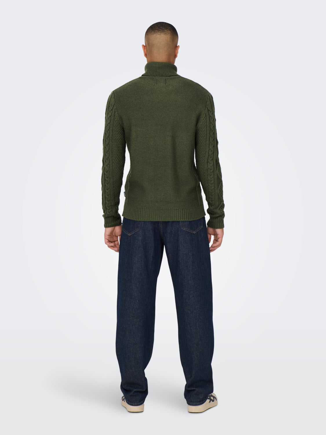 Roll neck knitted pullover