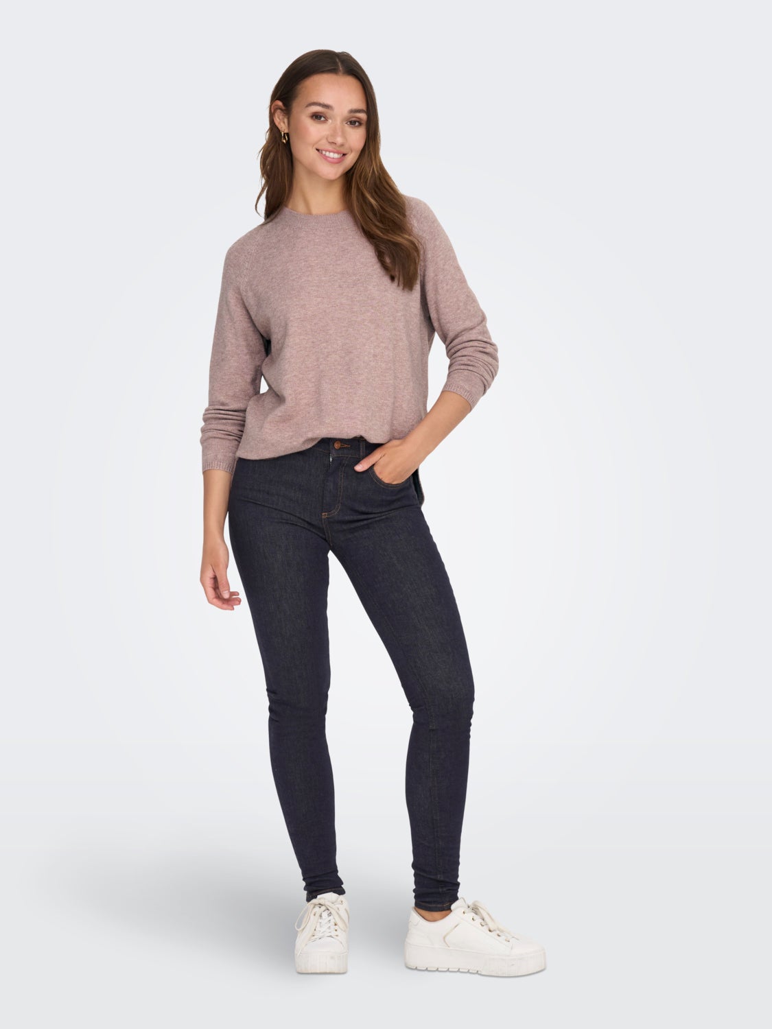 o-neck shirt with long sleeves