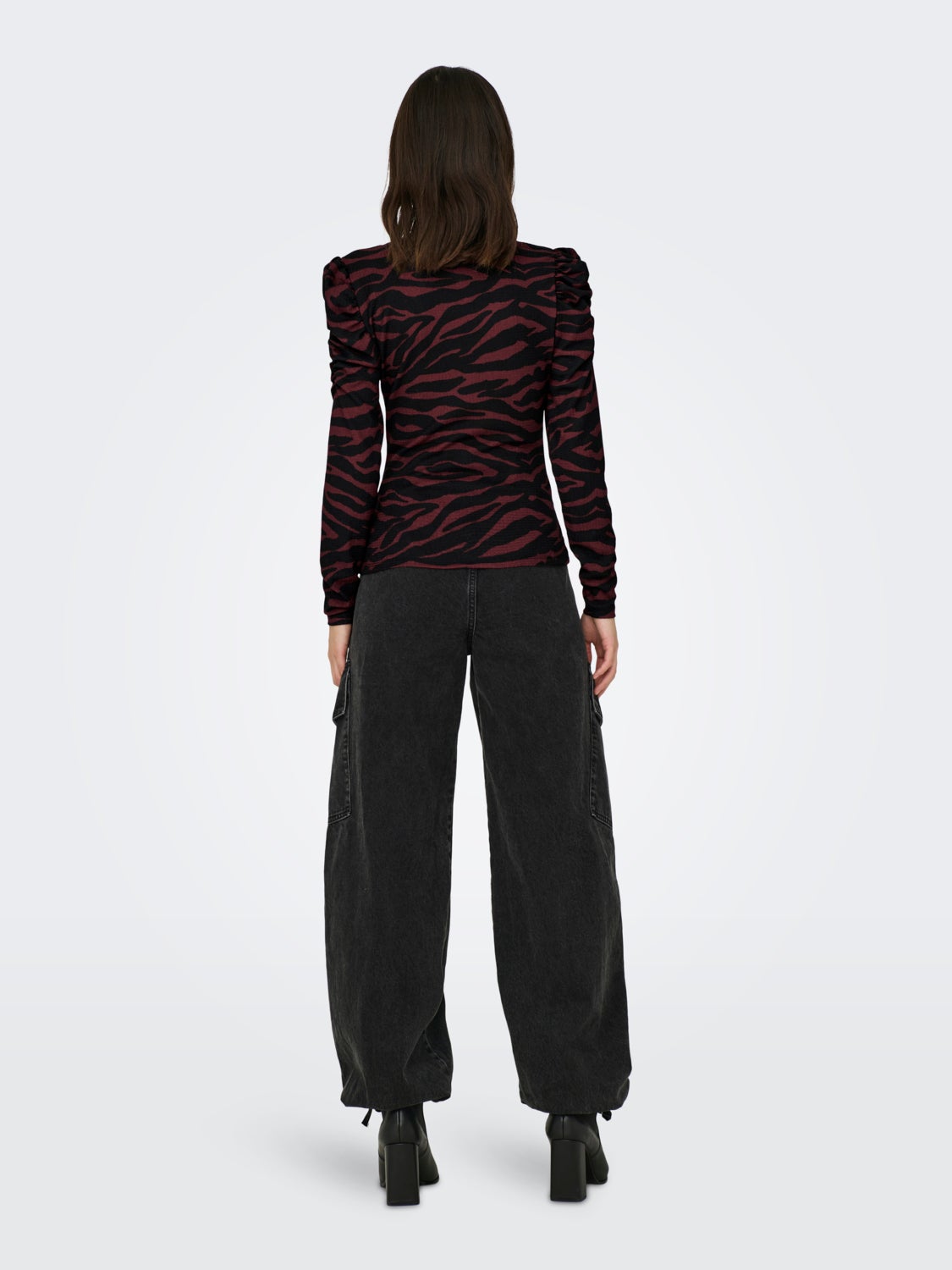 V-neck top with print