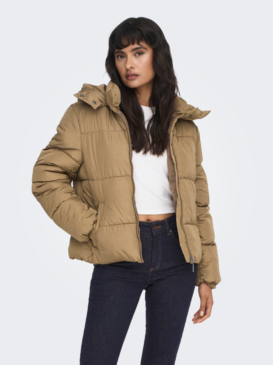 Short puffer jacket