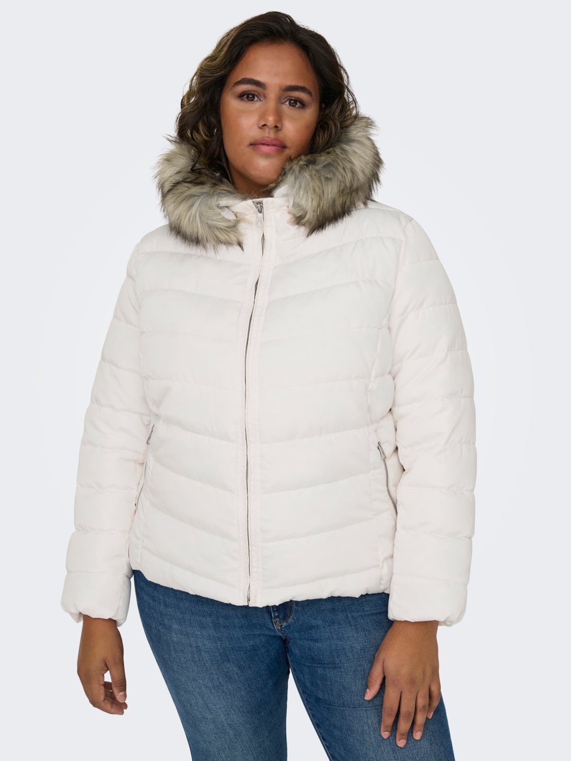 Curvy quilted jacket