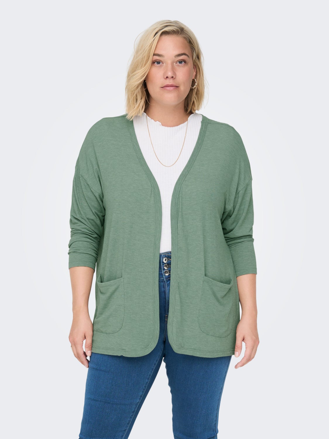 Curvy cardigan with pockets