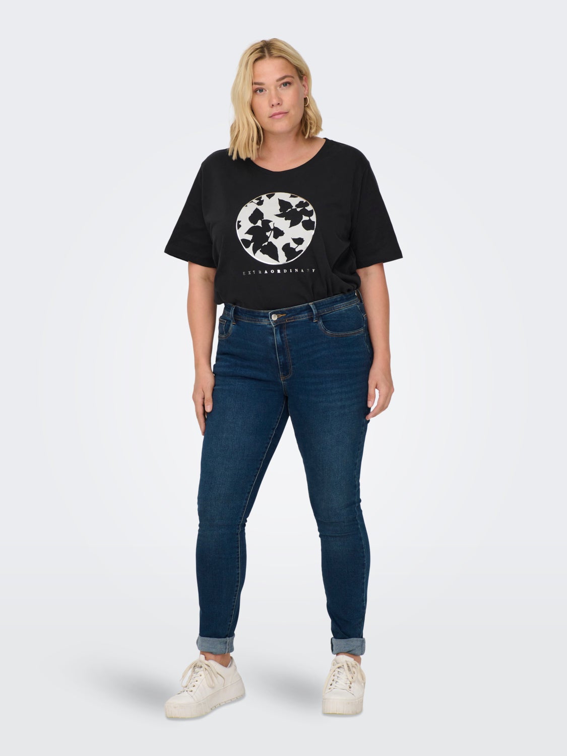 Curvy t-shirt with print