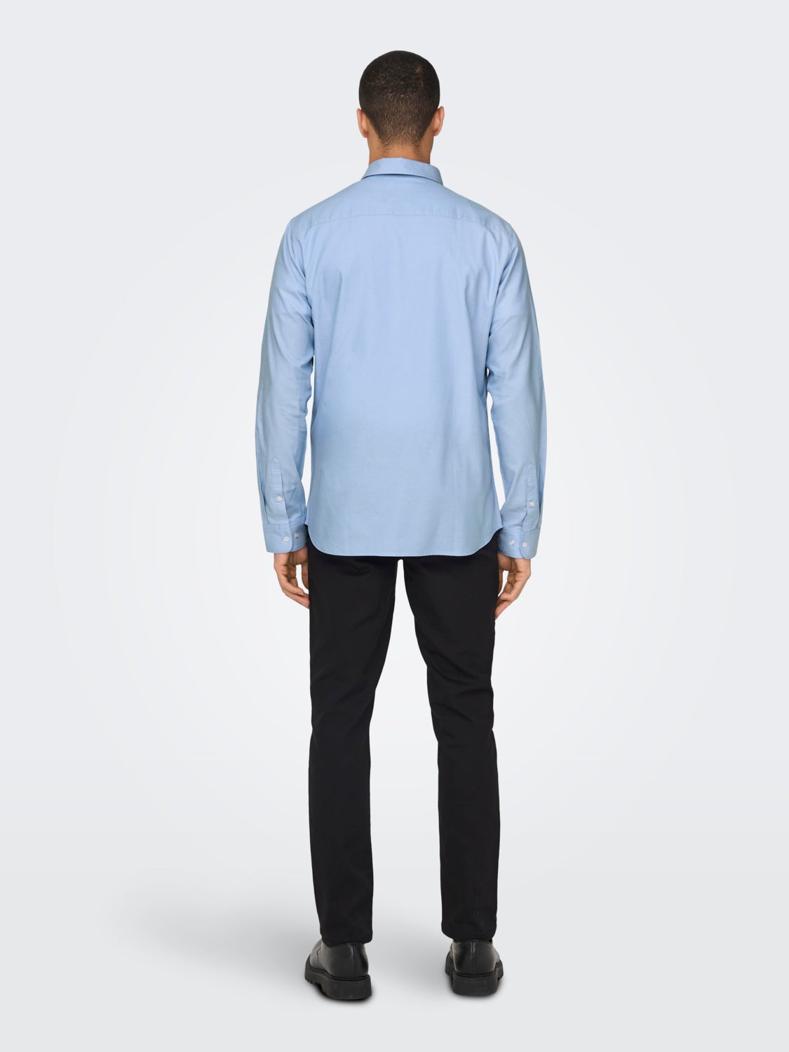 Classic slim fit shirt