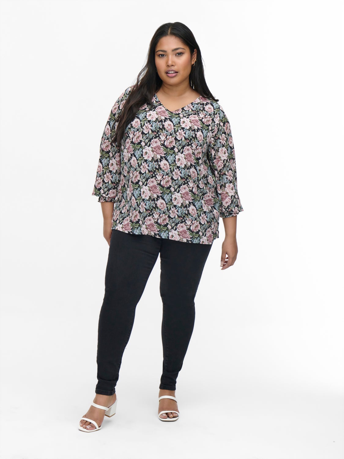 Curvy V-neck Long Sleeved Top
