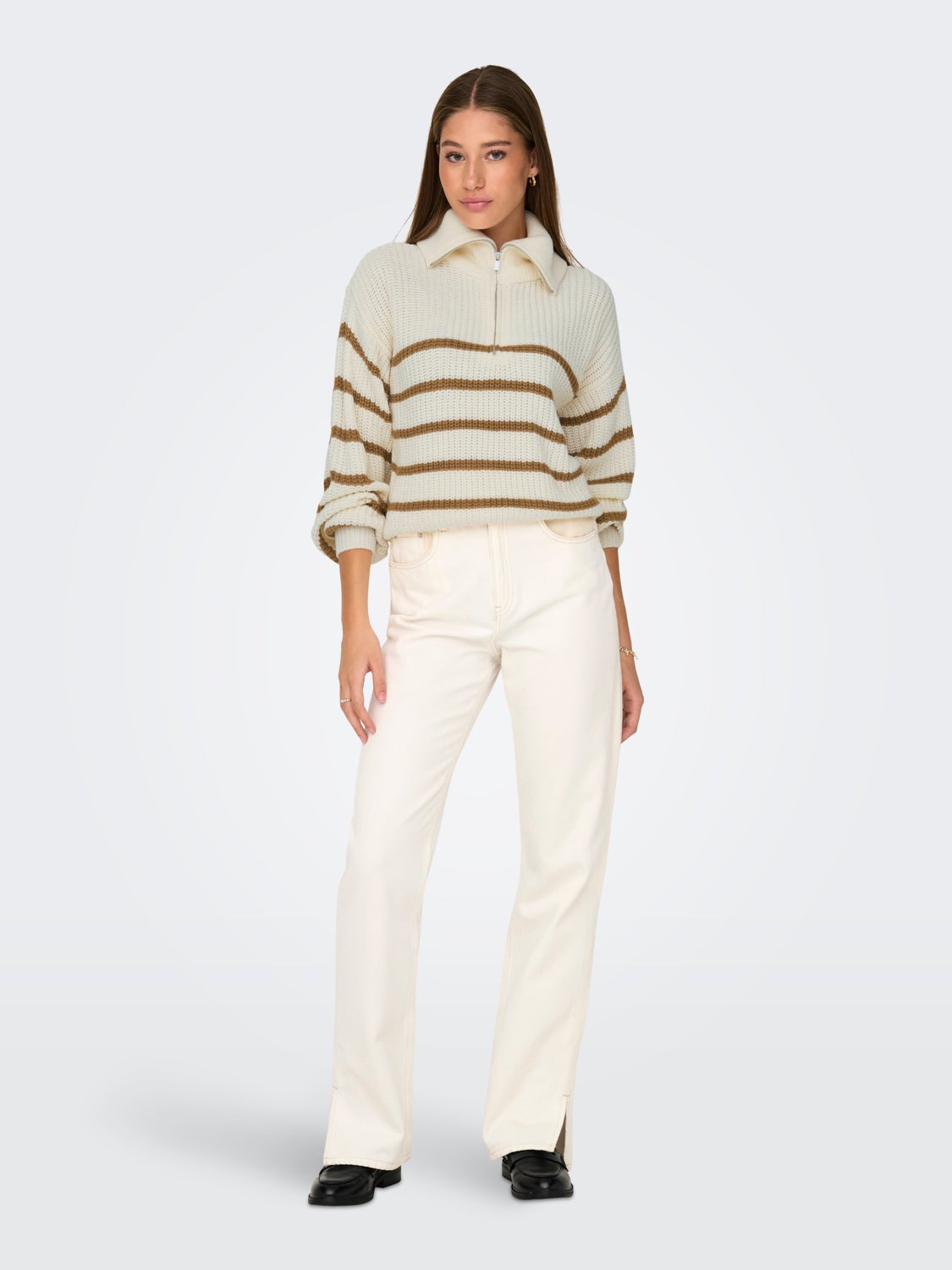 High neck knitted pullover