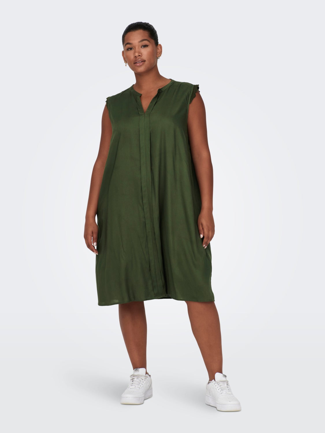 Curvy viscose fitted Sleeveless dress