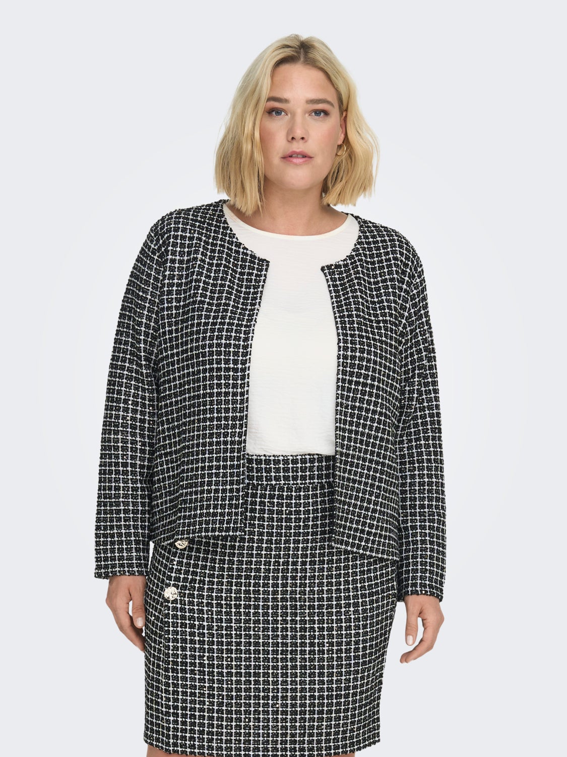 Curvy patterned cardigan