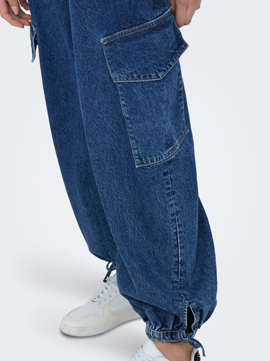 ONLPERNILLE HW CARGO JOGGER CROPPED JEANS