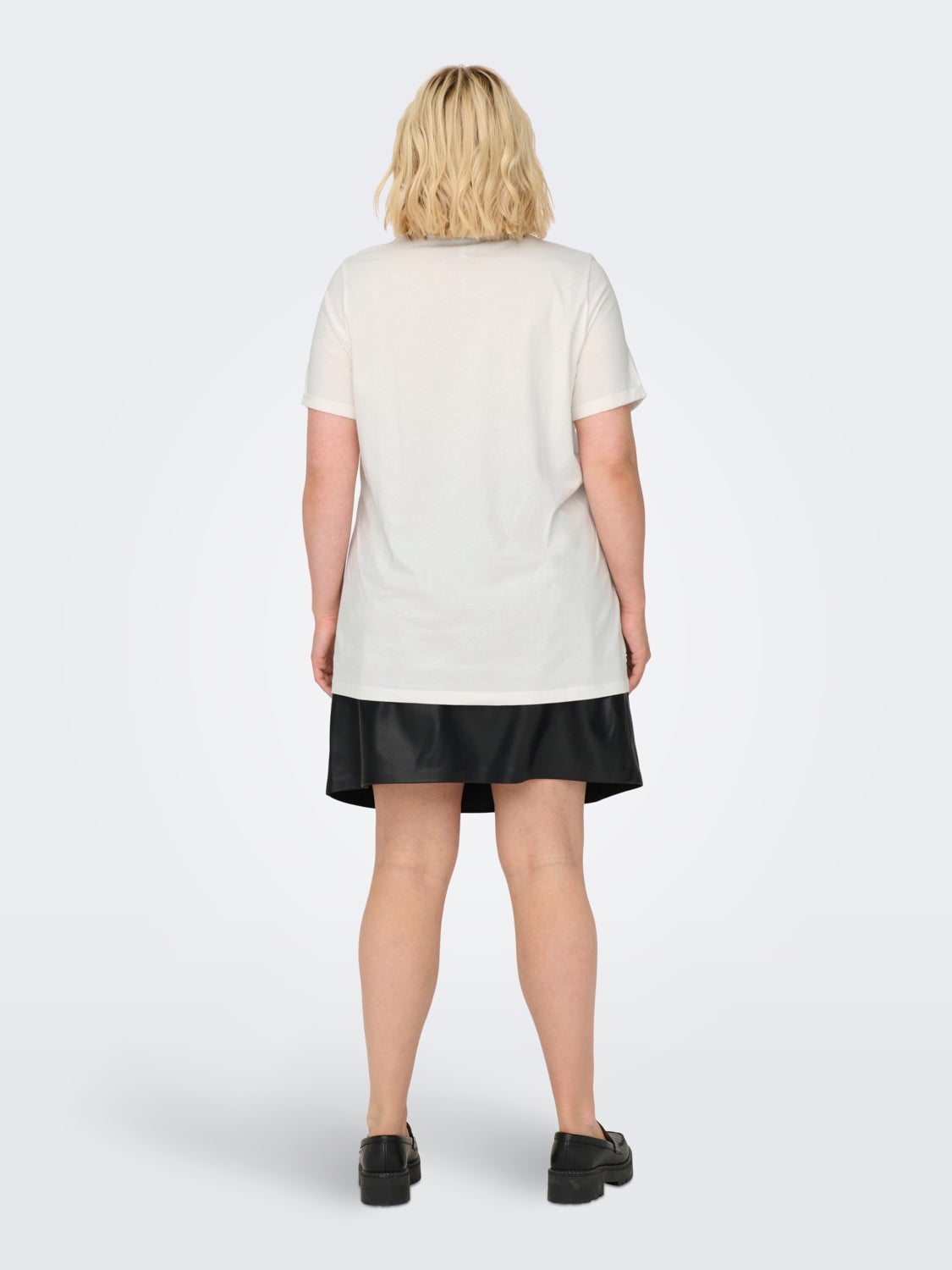 Curvy o-neck t-shirt