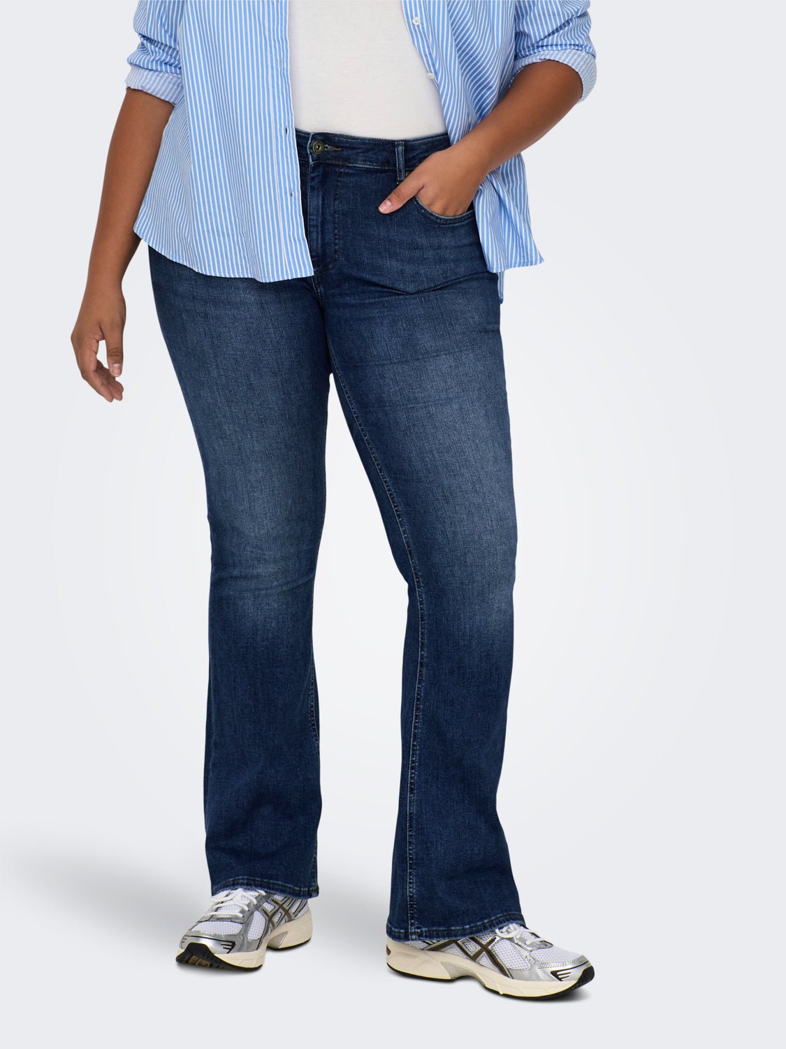 carwilly reg flared dnm tai