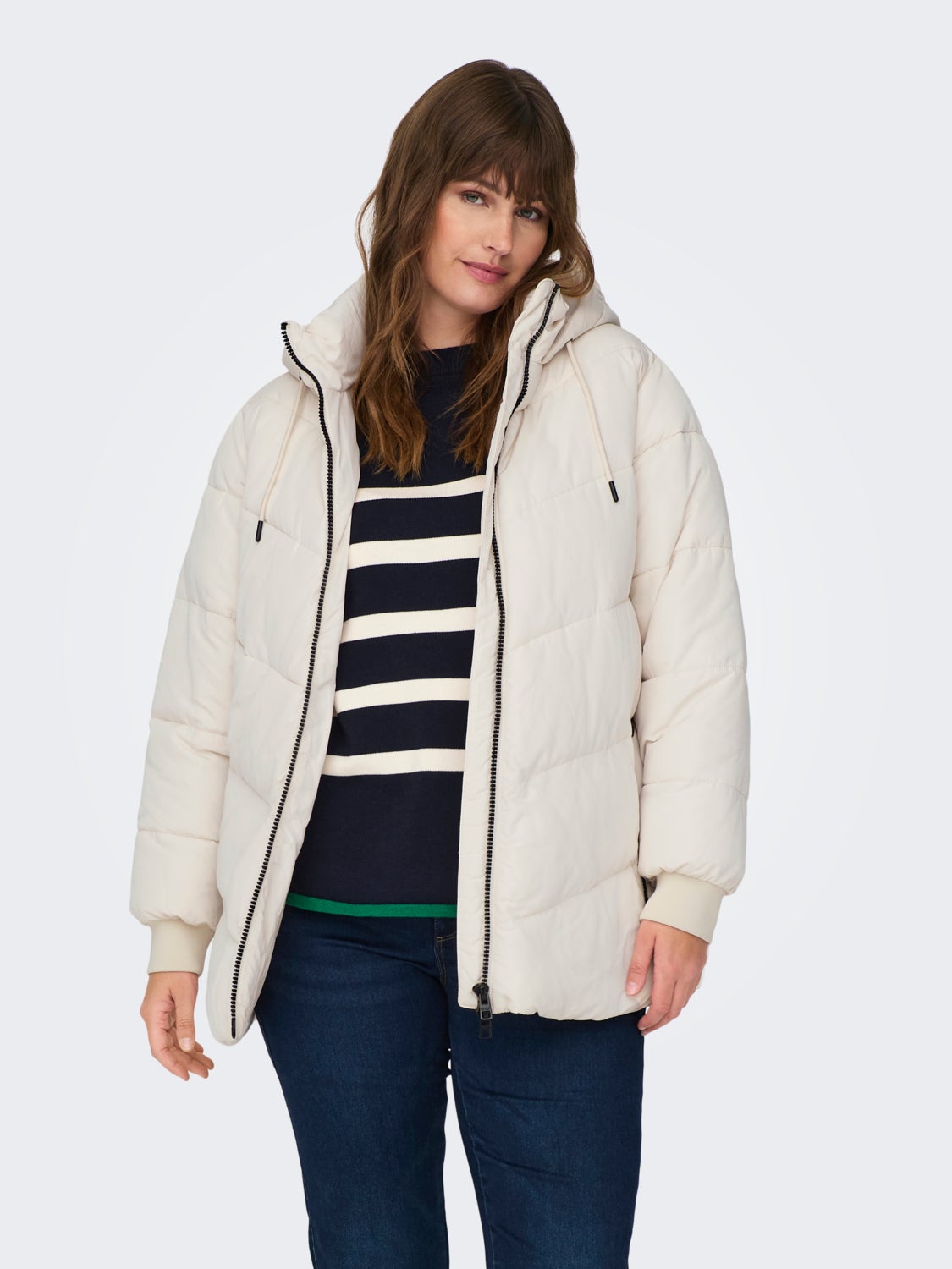 curvy Puffer jacket with hood