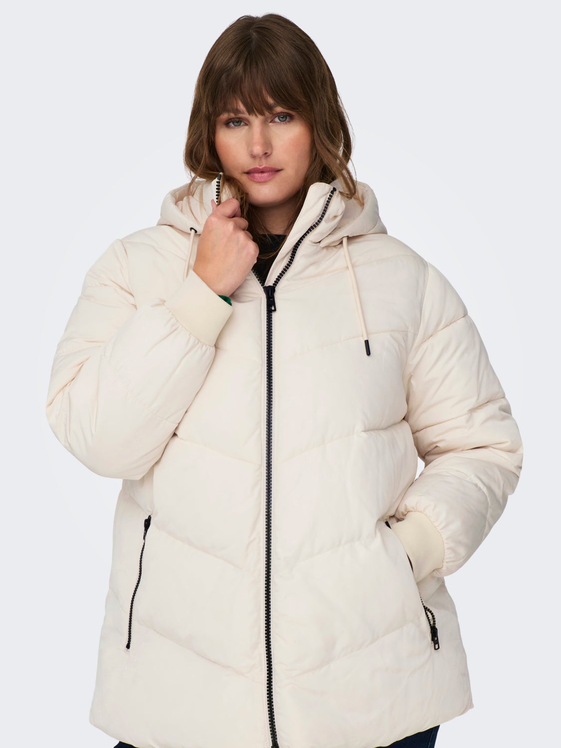 curvy Puffer jacket with hood