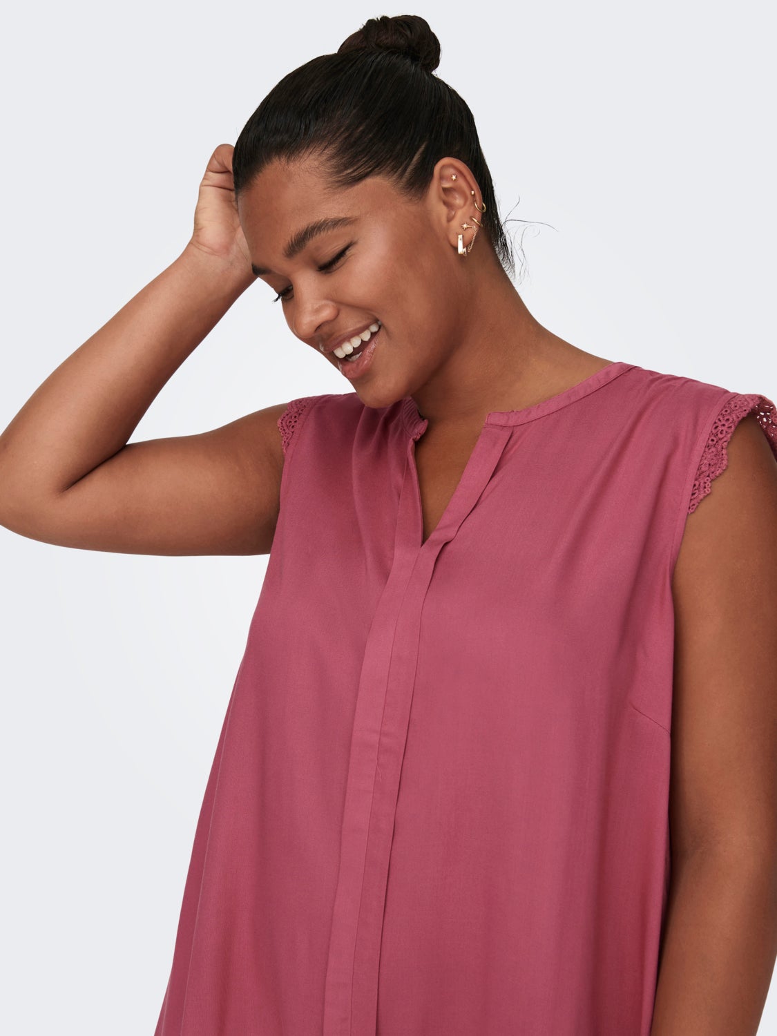 Curvy viscose fitted Sleeveless dress