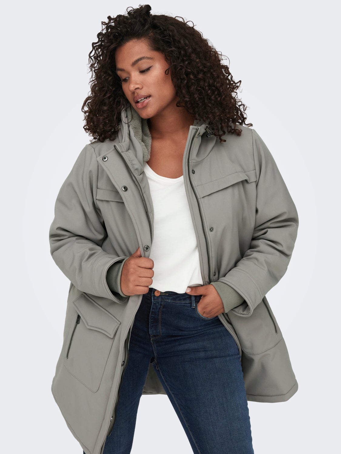 Curvy lined Parka